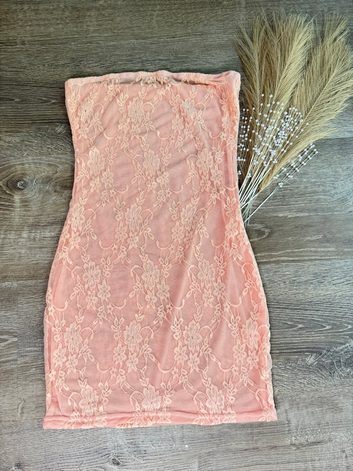 Vintage Lace Peach