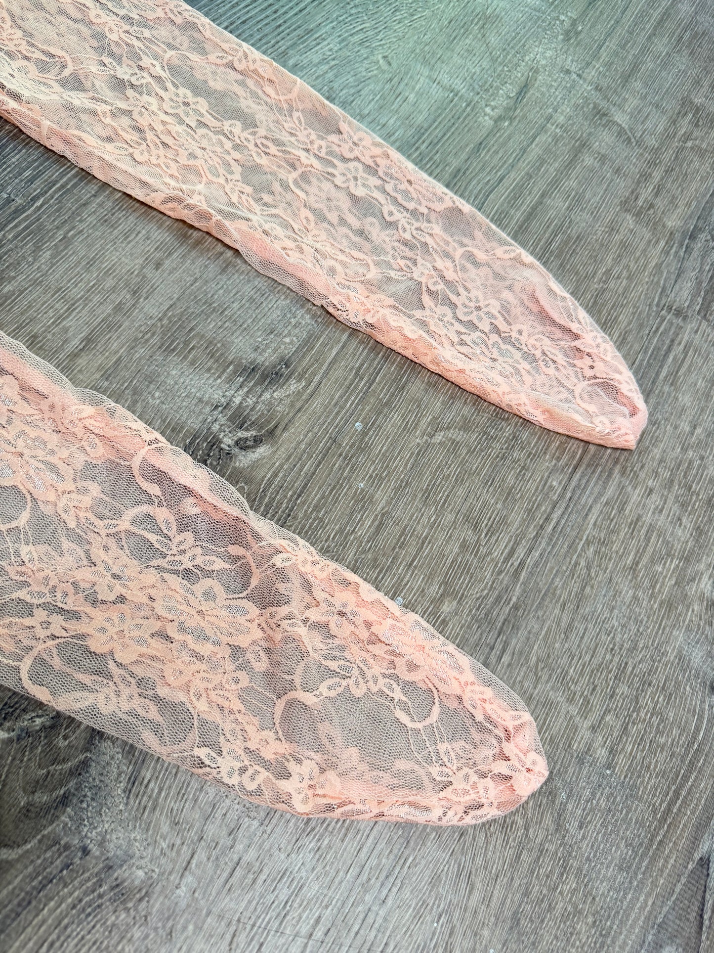 Vintage Lace Peach